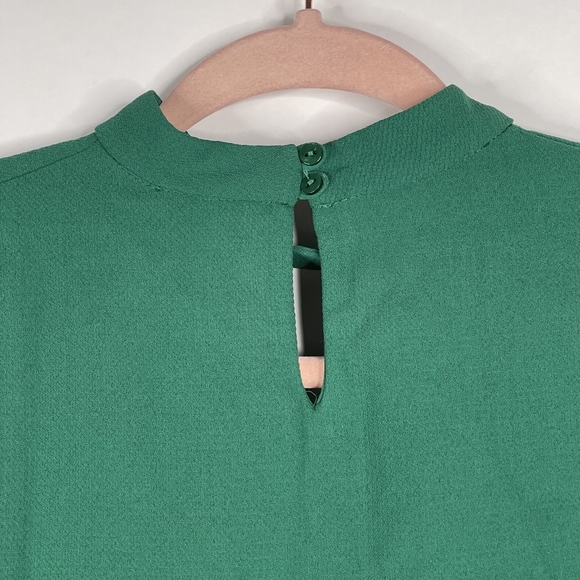 2/$30 ZARA Surplice Choker Crop Top Medium Green Kimono Sleeve Keyhole #7348 - Picture 10 of 15
